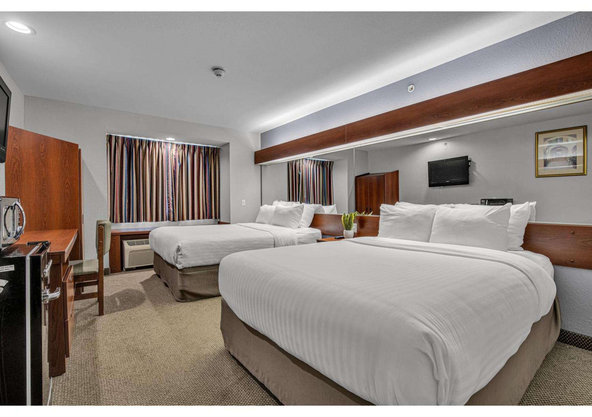 The Block Hotel Bentonville Bagian luar foto