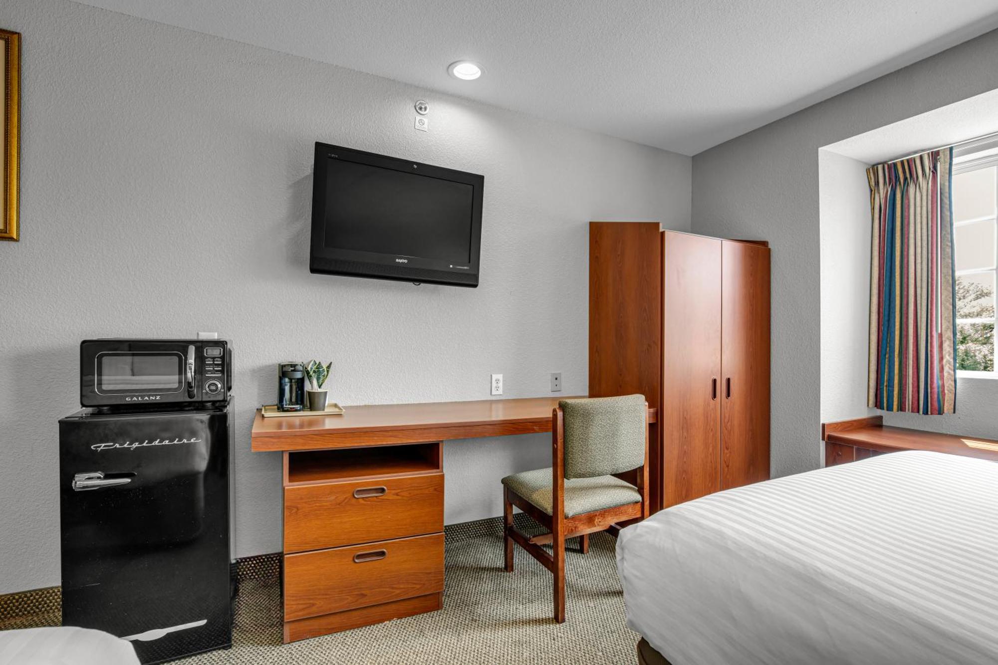 The Block Hotel Bentonville Bagian luar foto