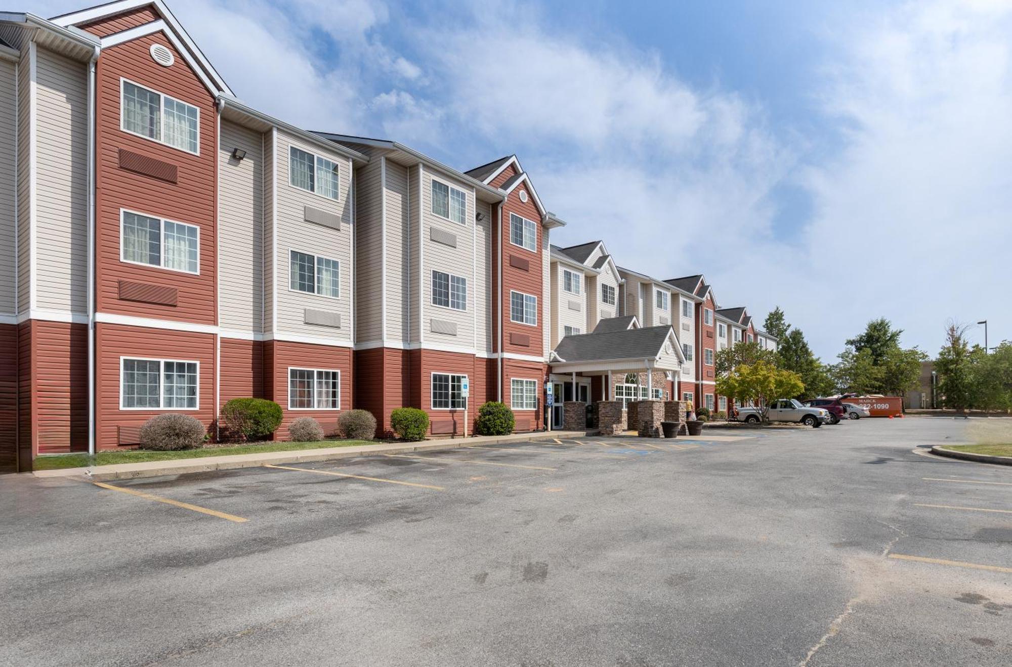The Block Hotel Bentonville Bagian luar foto
